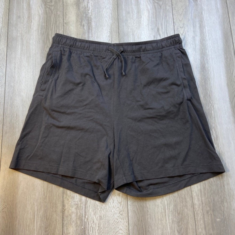 SKIMS Shorts Mens Large Gray Stretch Cotton Blend Jersey Lounge Casual Men